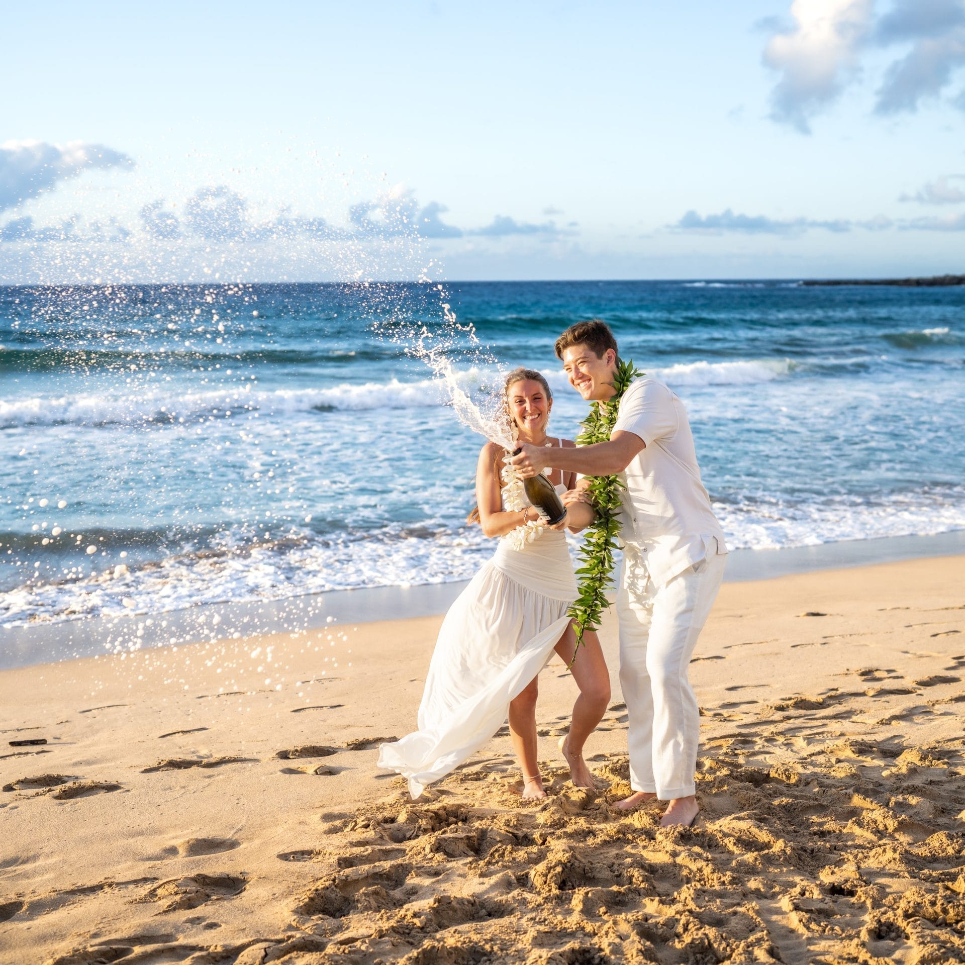 Elopement Photographer on Maui – Oahu – Kauai